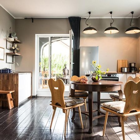 Villa B - Neuer Geist In Alten Mauern: Luxurioes Wohnen In Der Residenzstadt غوتا المظهر الخارجي الصورة