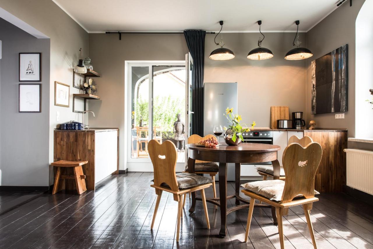 Villa B - Neuer Geist In Alten Mauern: Luxurioes Wohnen In Der Residenzstadt غوتا المظهر الخارجي الصورة